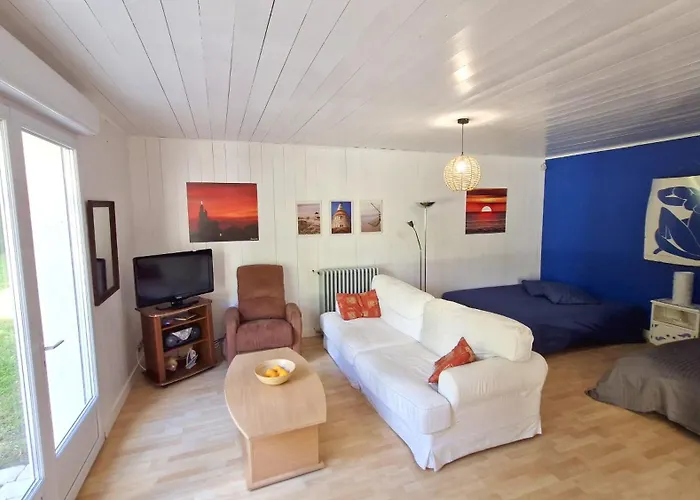 Le Pied Du Chene Bed and breakfast Grézac